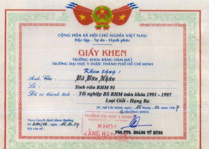 Hình: certificate 6 tiến sĩ bác sĩ Võ Văn Nhân