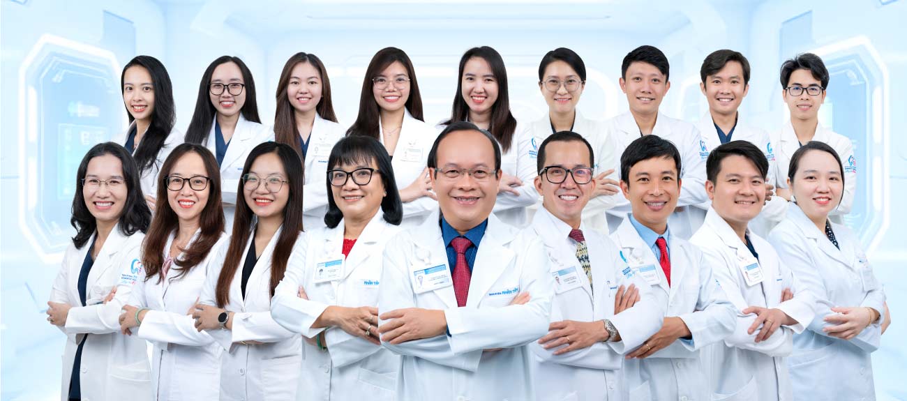Đội Ngũ Bác Sĩ Nha Khoa Nhân Tâm Hình: Đội Ngũ Bác Sĩ Nha Khoa Nhân Tâm