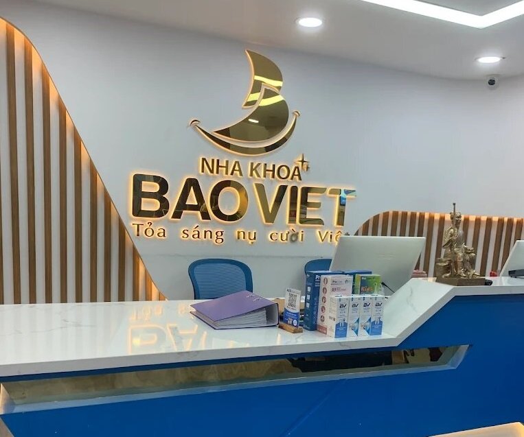 Hình: nha khoa Bảo Việt trồng răng implant