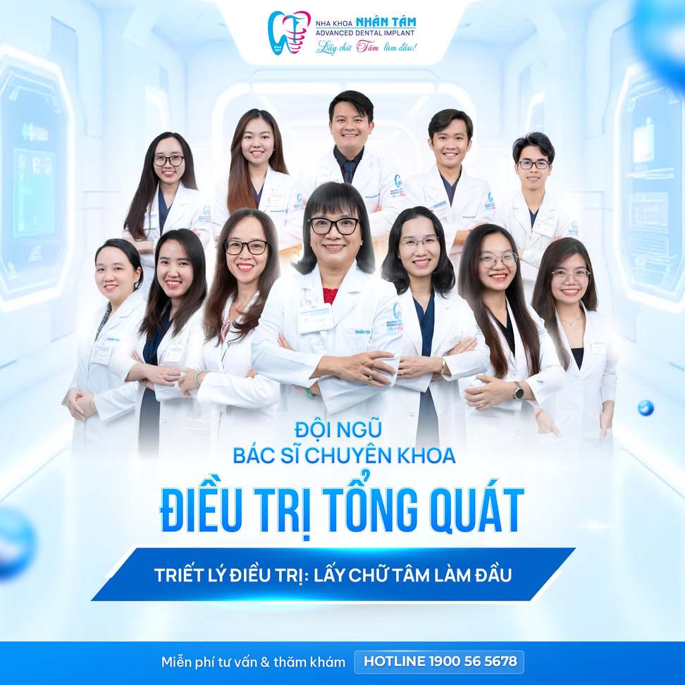 Hình: Bác sĩ tại Nha Khoa Nhân Tâm đều có giấy phép hành nghề, với gần 70% đạt trình độ sau đại học (Tiến sĩ, Thạc sĩ, Bác sĩ Chuyên khoa I)