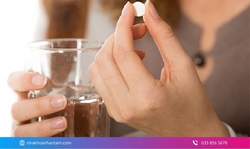 vệ sinh răng miệng sau trồng implant