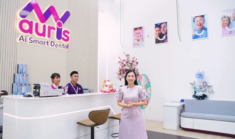 nha khoa nhổ răng khôn có bảo hành dịch vụ