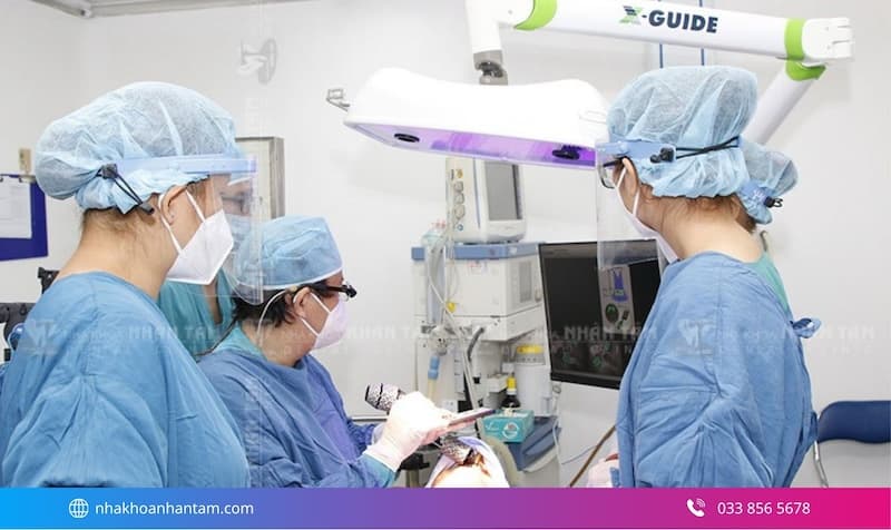 phòng khám implant quận 7