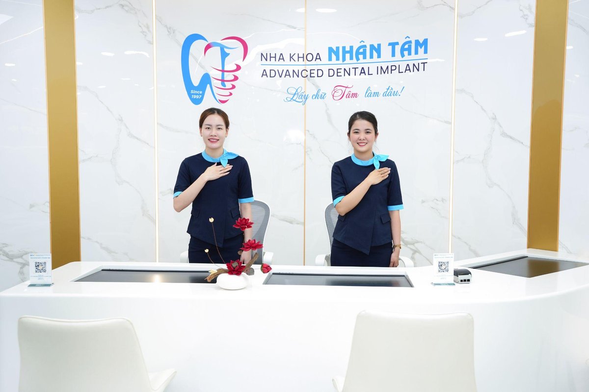 Hãy ưu tiên chọn nha khoa uy tín và tái khám định kỳ theo hướng dẫn của bác sĩ Hình: Hãy ưu tiên chọn nha khoa uy tín và tái khám định kỳ theo hướng dẫn của bác sĩ