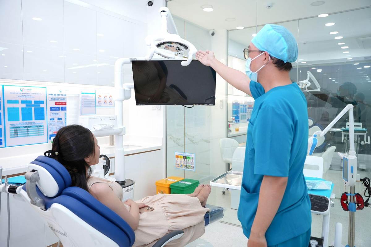 Quy trình kiểm tra và xử lý nhiễm trùng răng sứ tại Nha Khoa Nhân Tâm được diễn ra chuyên nghiệp Hình: Quy trình kiểm tra và xử lý nhiễm trùng răng sứ tại Nha Khoa Nhân Tâm được diễn ra chuyên nghiệp