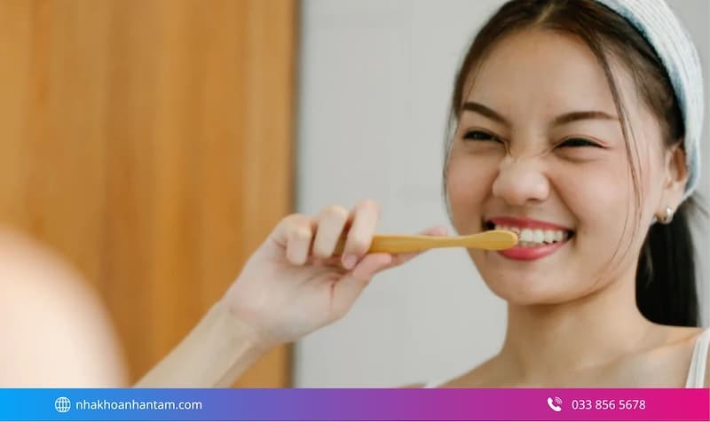 làm răng sứ venus