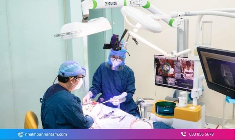 trồng răng implant cho người tiêu xương hàm