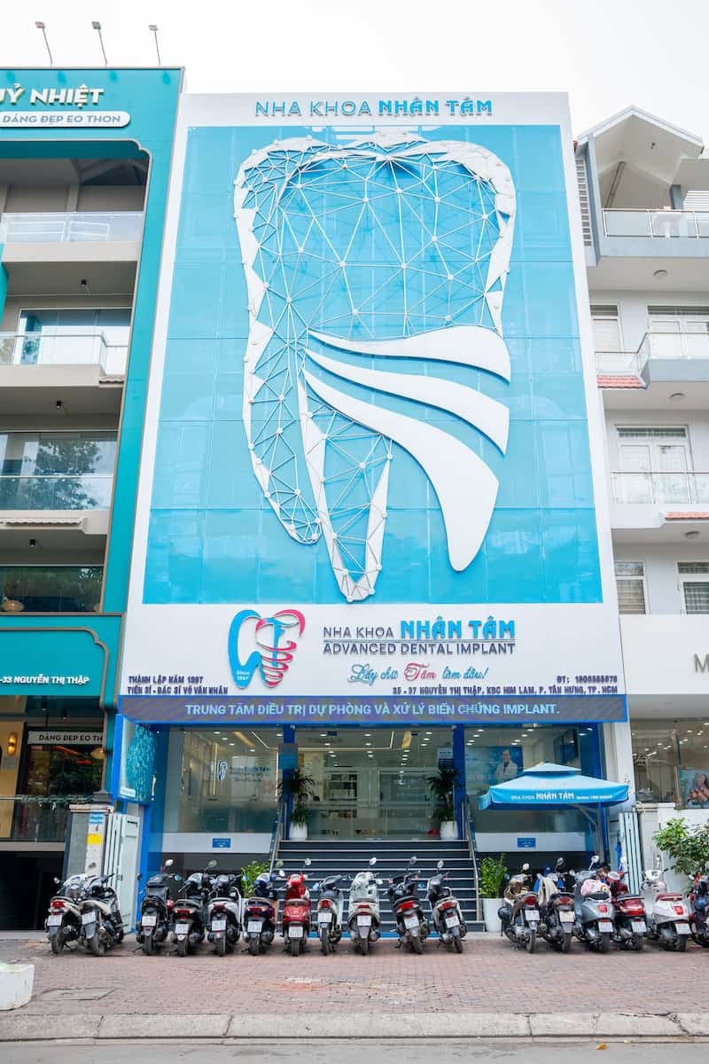 trồng răng implant uy tín tphcm