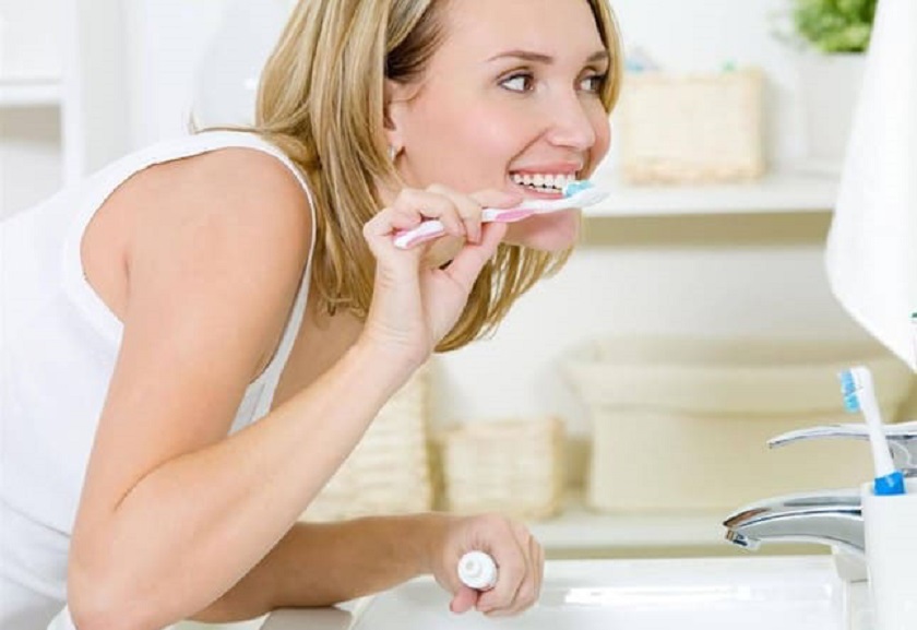 Việc vệ sinh răng sẽ dễ dàng hơn khi răng thẳng đều