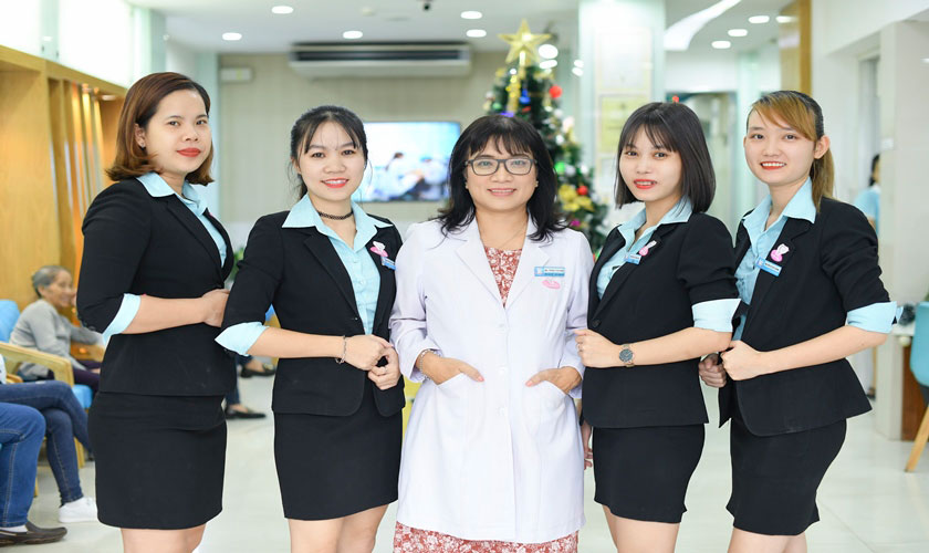 Bác sĩ Trần Thị Nga – Phó Giám đốc trung tâm Nha khoa Nhân Tâm