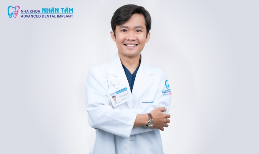 Hình: Bác sĩ Nguyễn Ngọc Long – Không ngừng học hỏi và phát triển