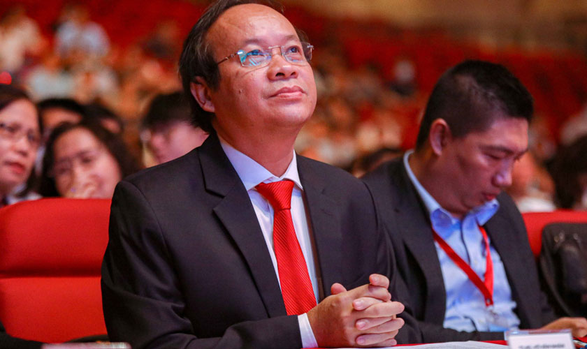 TS.BS Võ Văn Nhân - Chuyên gia implant hàng đầu TS.BS Võ Văn Nhân - Chuyên gia implant hàng đầu