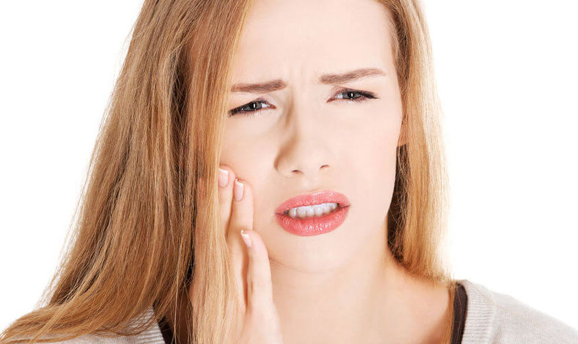 Bị đau nhức răng do lựa chọn nha khoa kém uy tín