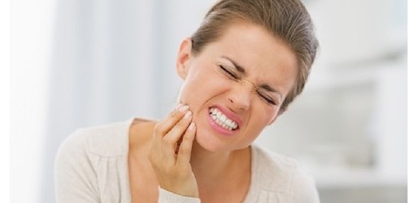 Những triệu chứng của tiêu xương ổ răng