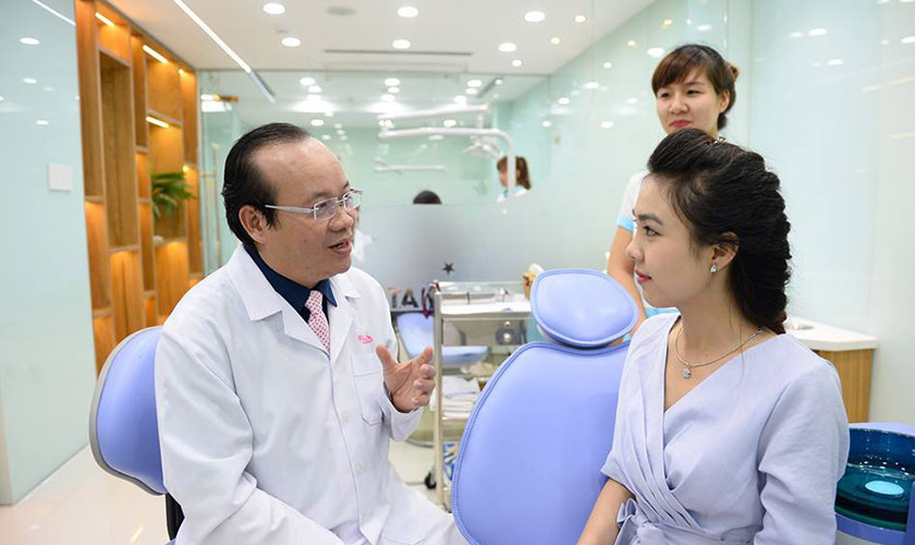  Phẫu thuật đặt trụ Implant
