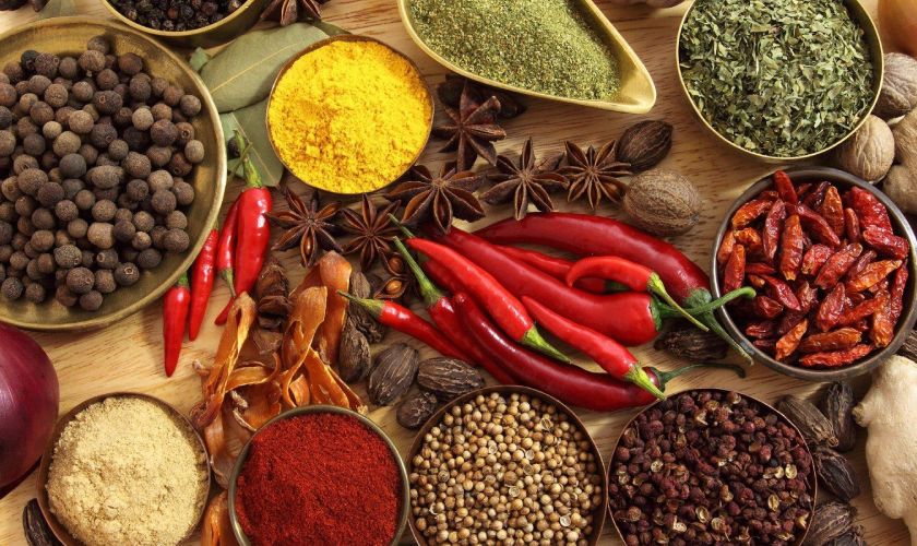 Hạn chế đồ ăn cay nóng sau khi cấy ghép implant