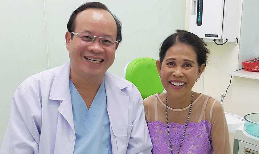  TS.BS Võ Văn Nhân - Bác sĩ đầu tiên tại Việt Nam thực hiện thành công cấy ghép Implant xương gò má