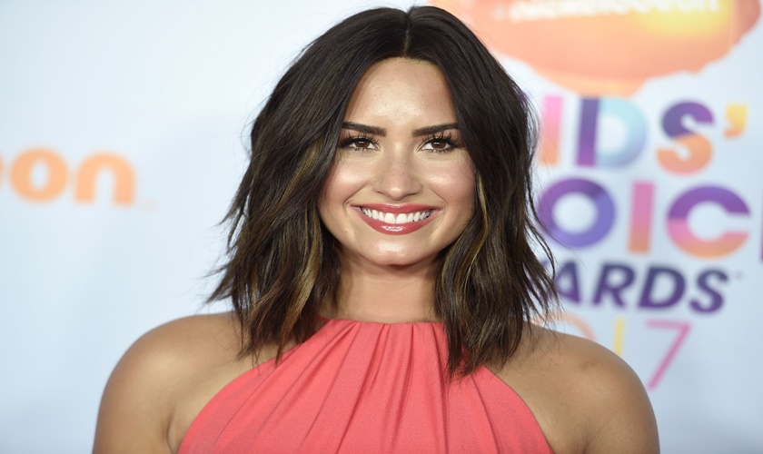 Giá trồng răng Implant phù hợp với nhiều người