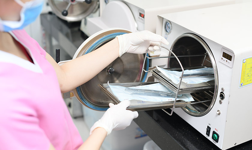 Phòng khám tại nha khoa Nhân Tâm luôn được vô trùng tuyệt đối