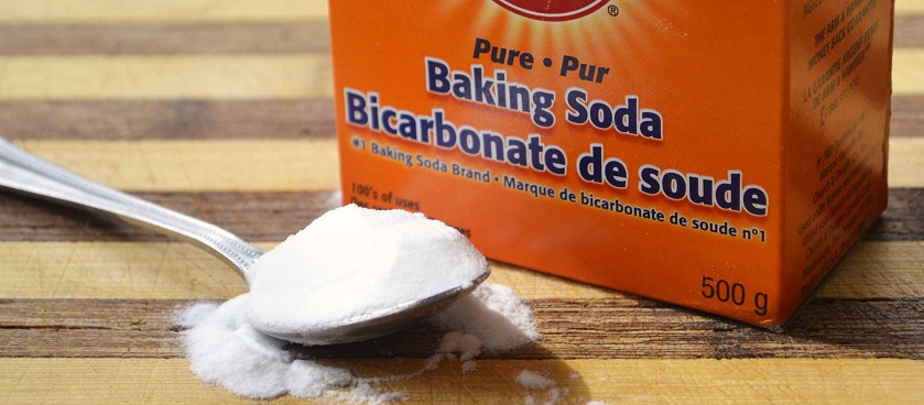 Cạo vôi răng hiệu quả với baking soda