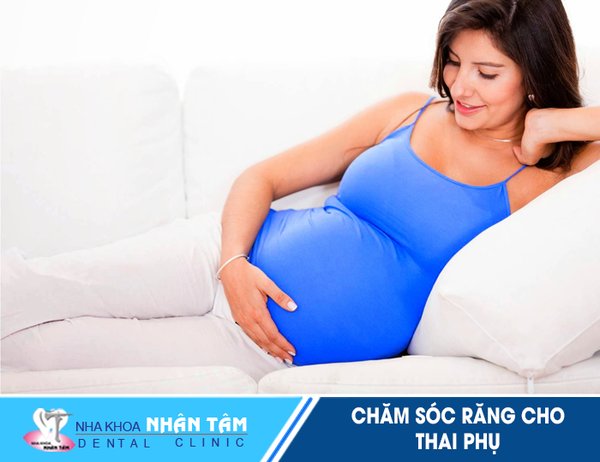 Phụ nữ mang bầu cần chăm sóc răng miệng cẩn thận