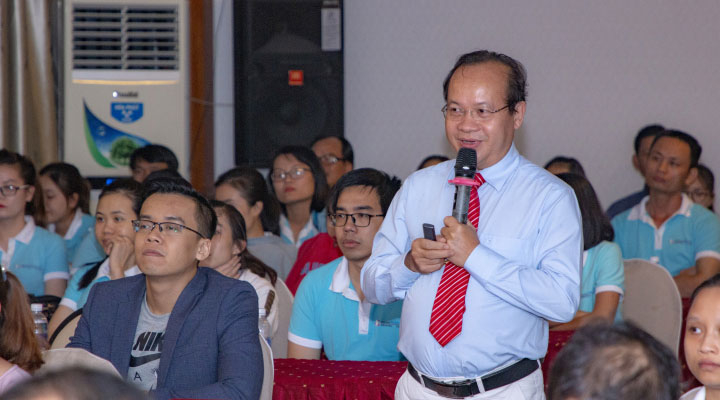 Tiến sĩ, Bác sĩ Võ Văn Nhân – Giám đốc Nha khoa Nhân Tâm phát biểu tại Hội nghị