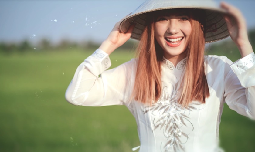 Lột xác ngay với răng sứ trồng implant