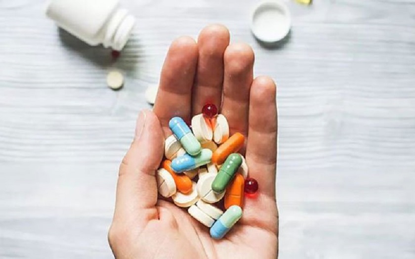 Dùng thuốc giảm đau