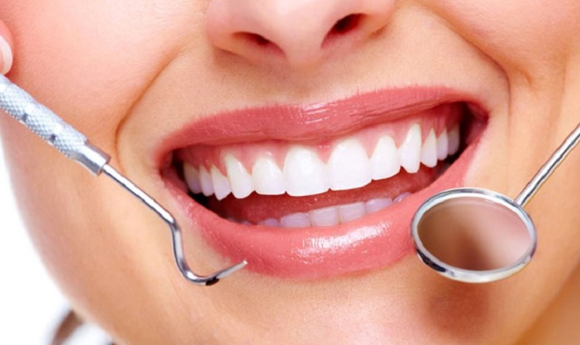 Bọc răng sứ đối với răng sâu lỗ to tại Nha Khoa Nhân Tâm