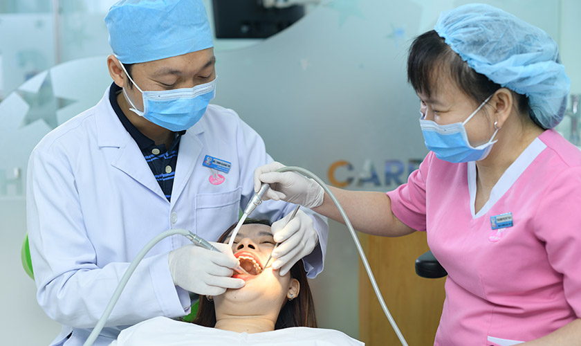 nha-khoa-boc-rang-su-uy-tin-quan-10