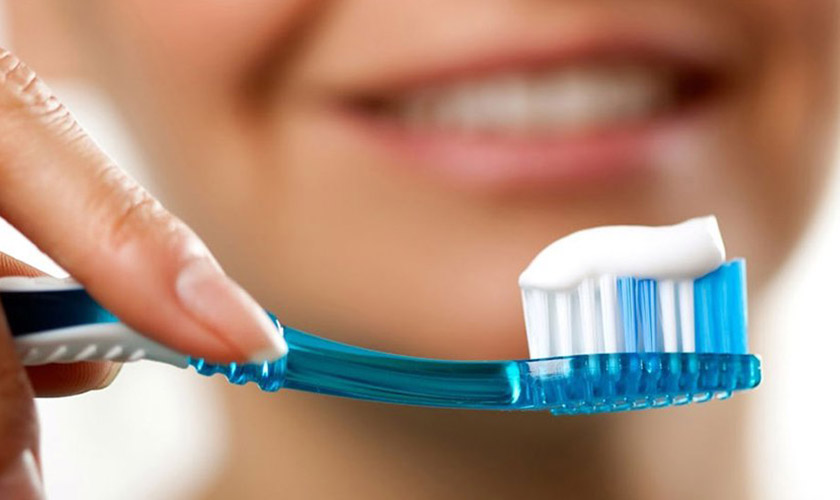Bạn nên thay bàn chải đánh răng 3 tháng/lần để tăng hiệu quả chăm sóc răng