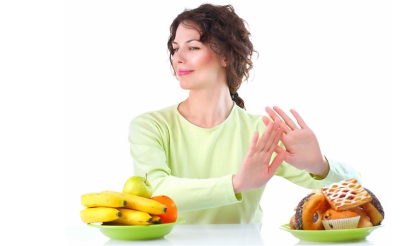 Cần hạn chế ăn vặt để phòng ngừa sâu răng