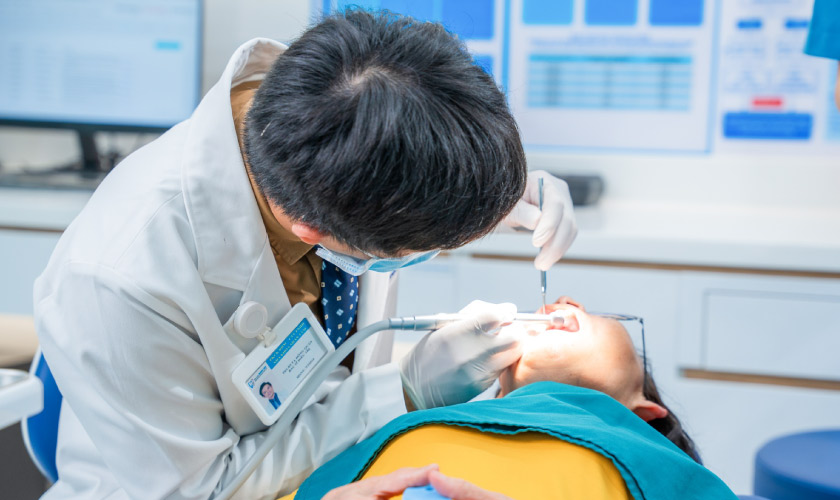 Thực hiện khám răng định kỳ 6 tháng / 1 lần