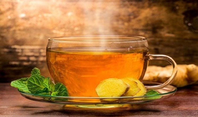 Trà gừng ấm sẽ giúp bạn giảm đau, mang lại cảm giác dễ chịu