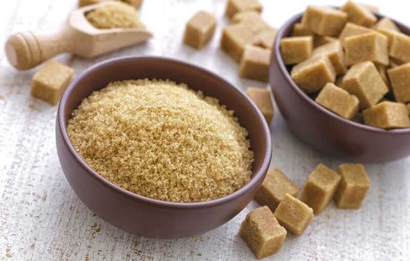 Loại bỏ vôi răng bằng đường nâu