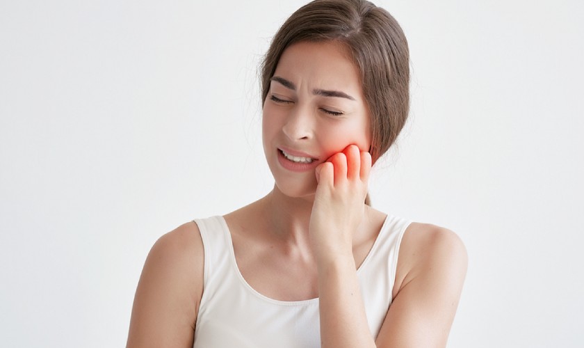 Tủy răng lấy chưa triệt để sẽ gây đau nhức