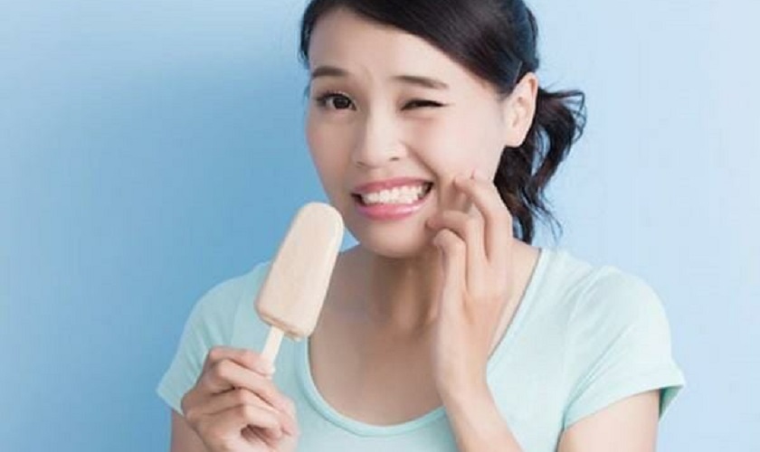 Độ nhạy cảm của răng sẽ tăng lên khi men răng bị bào mòn do chải răng quá nhiều