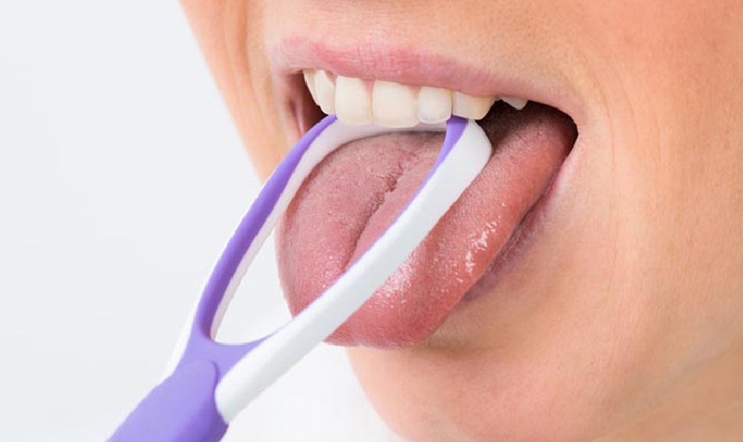 Vệ sinh lưỡi là việc không thể bỏ qua
