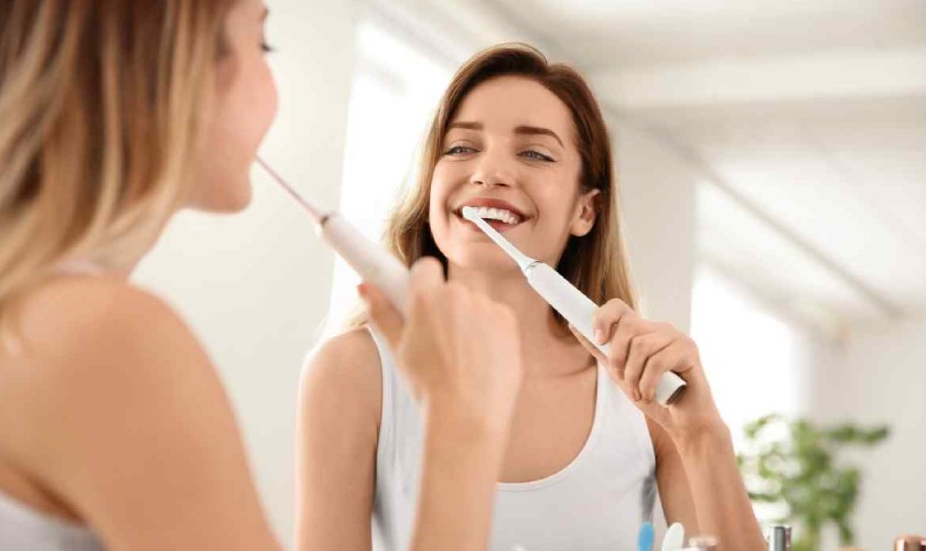 Đánh răng kỹ lưỡng để ngăn ngừa hôi miệng