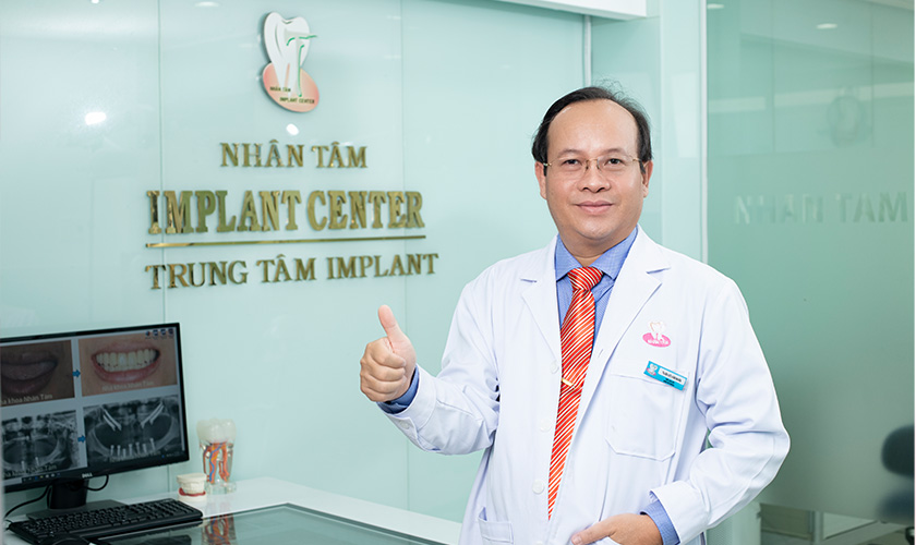 Tiến sĩ, Bác sĩ Võ Văn Nhân – Chuyên gia cấy ghép răng Implant hàng đầu Việt Nam