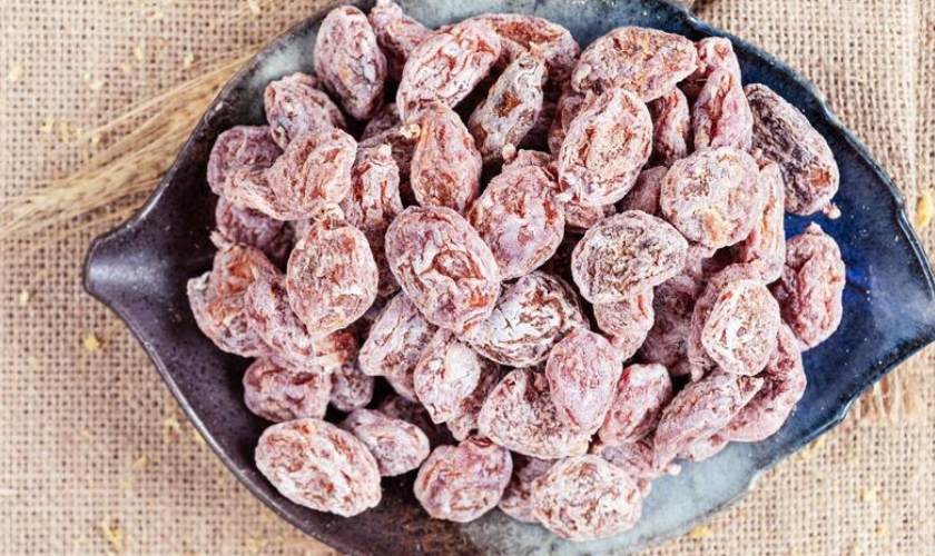 Ô mai giúp tăng tiết nước bọt, duy trì độ ẩm trong miệng