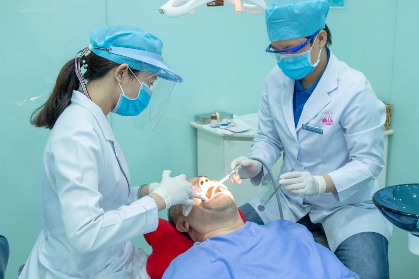 Thăm khám nha khoa định kỳ để chăm sóc và phòng ngừa các bệnh lý về răng miệng