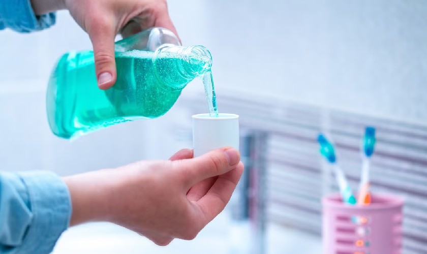 Nước súc miệng Chlorhexidine được các chuyên gia tin dùng