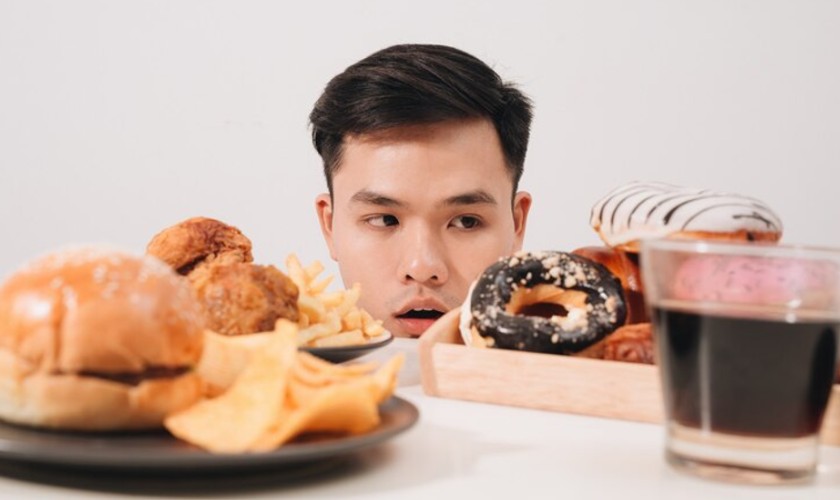 Chế độ ăn uống nhiều đường, nhiều tinh bột gây hại đến sức khỏe răng miệng Chế độ ăn uống nhiều đường, nhiều tinh bột gây hại đến sức khỏe răng miệng