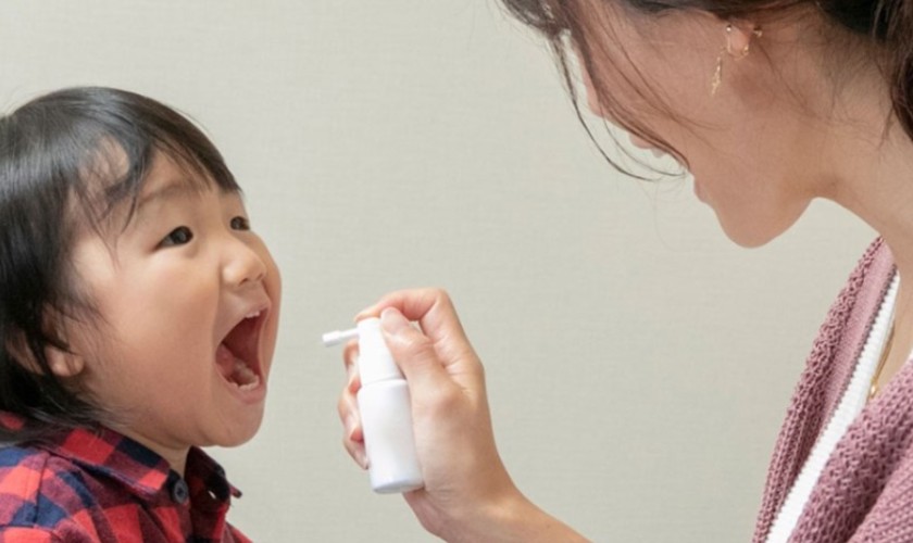 Có nên sử dụng xịt chống sâu răng cho bé hay không?