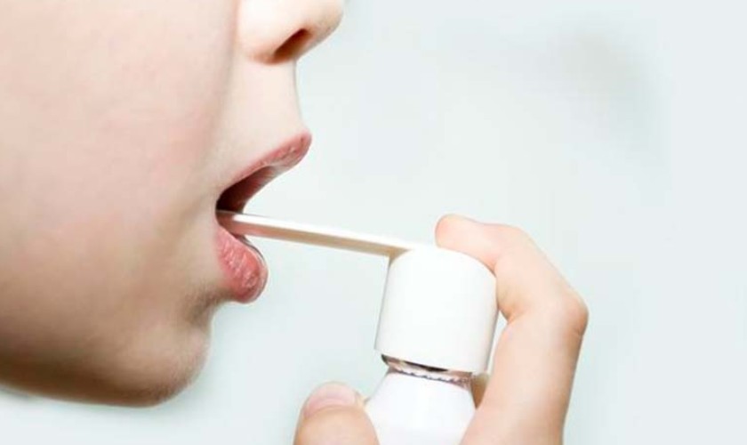 Xịt chống sâu răng giúp bảo vệ men răng của bé