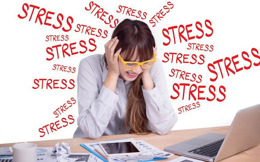 Stress là một trong những nguyên nhân của tình trạng nghiến răng khi ngủ