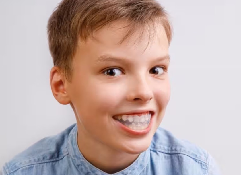 Máng chống nghiến cho trẻ em Máng chống nghiến cho trẻ em