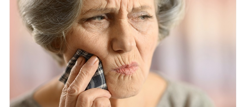 Mất răng ở người lớn tuổi chiếm đến 50% và ngày càng tăng