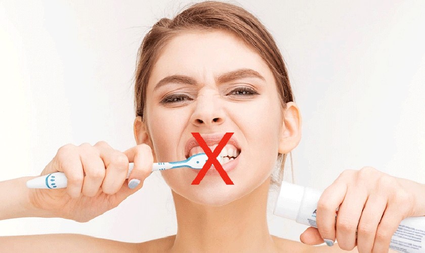 Vệ sinh răng miệng sai cách dễ hình thành túi nha chu